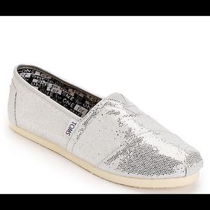 Silver glitter toms
